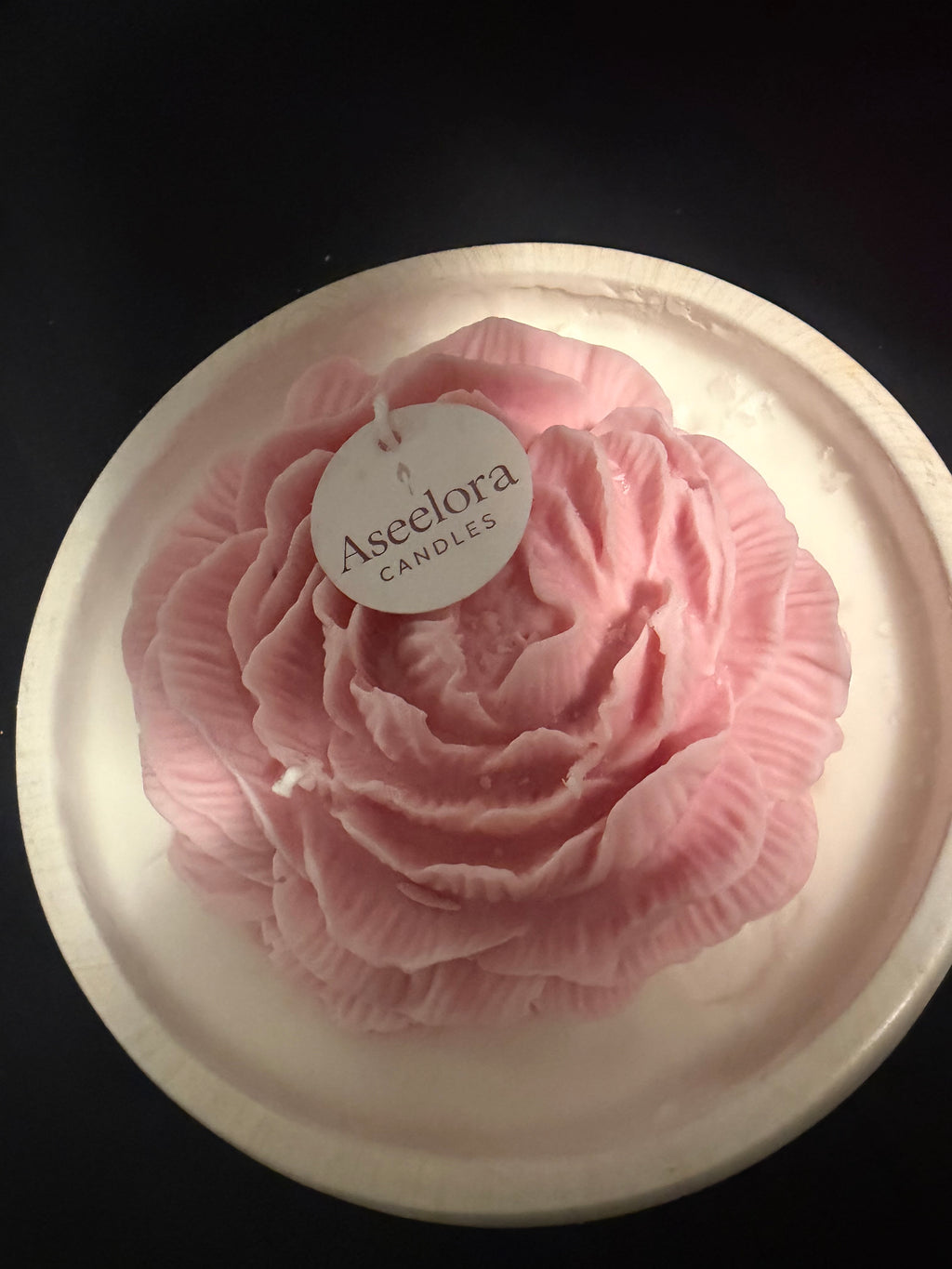 Handmade Candles ، A large, scented soy wax rose , It can be made in any color upon request.